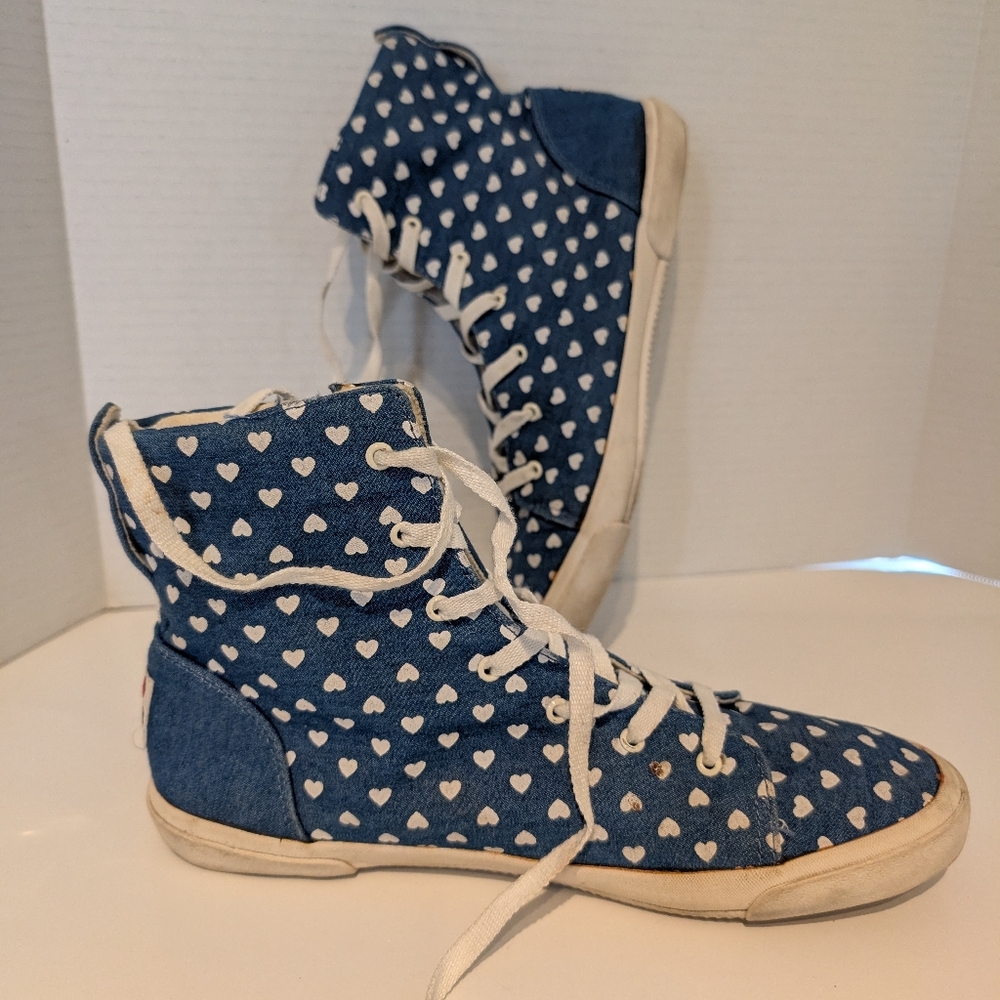 UGGS I Love UGG High‎ Top Sneakers Blue With White Hearts Sz.9